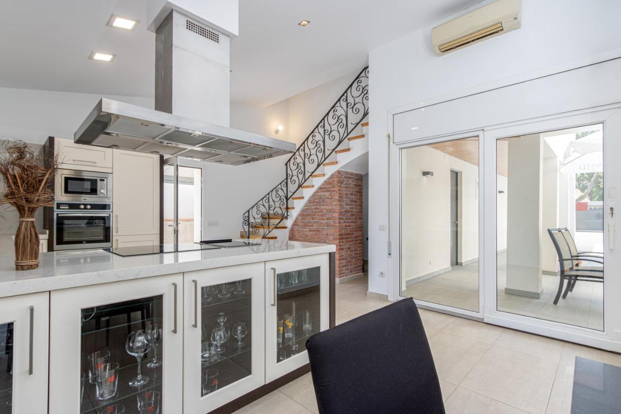 Goldhome - New House With Private Heated Pool, Parking, Wifi, Games Room Empuriabrava Ngoại thất bức ảnh