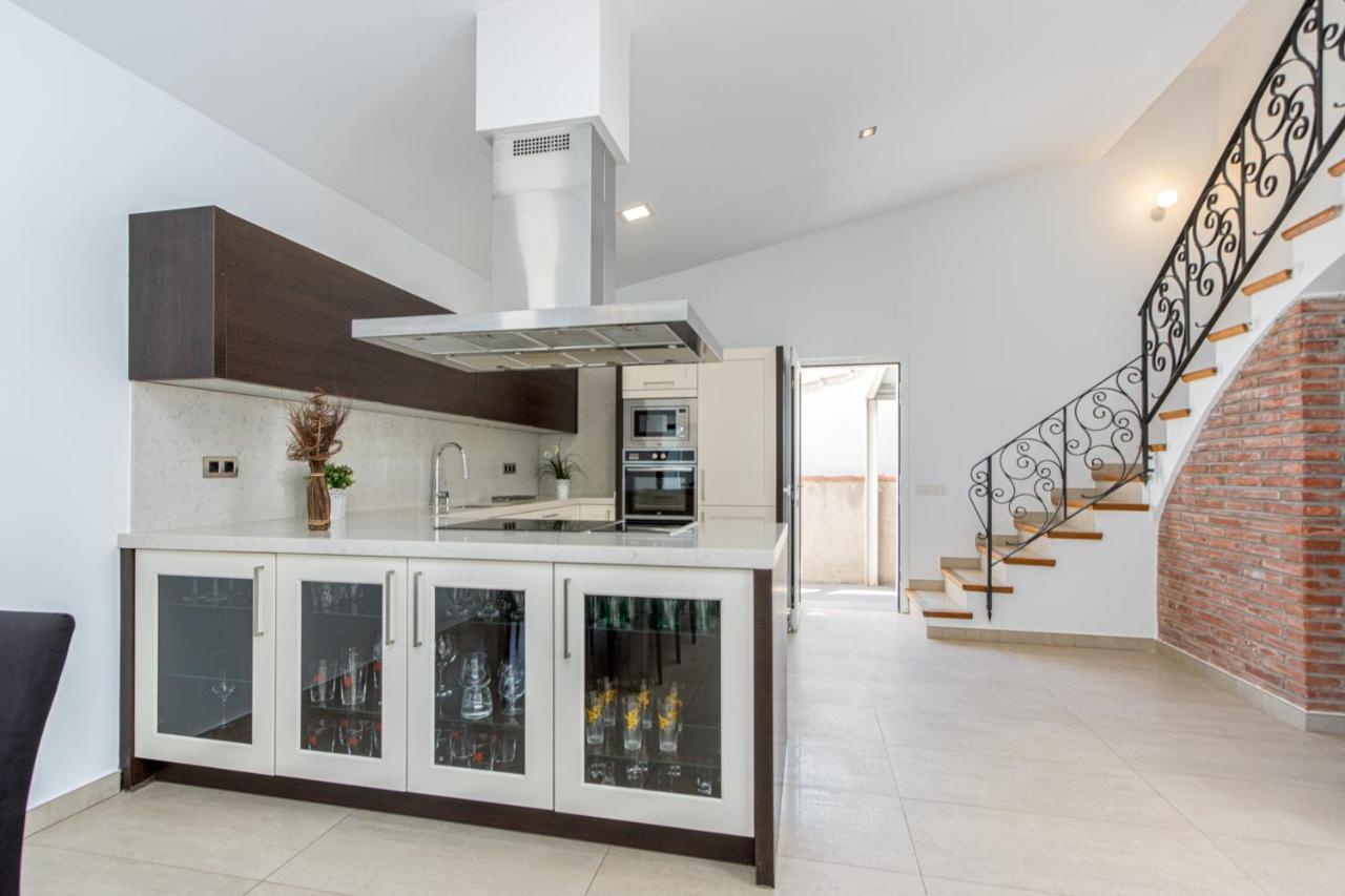 Goldhome - New House With Private Heated Pool, Parking, Wifi, Games Room Empuriabrava Ngoại thất bức ảnh