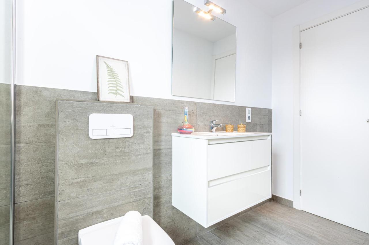 Goldhome - New House With Private Heated Pool, Parking, Wifi, Games Room Empuriabrava Ngoại thất bức ảnh
