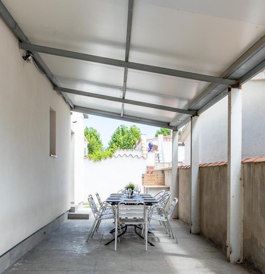 Goldhome - New House With Private Heated Pool, Parking, Wifi, Games Room Empuriabrava Ngoại thất bức ảnh
