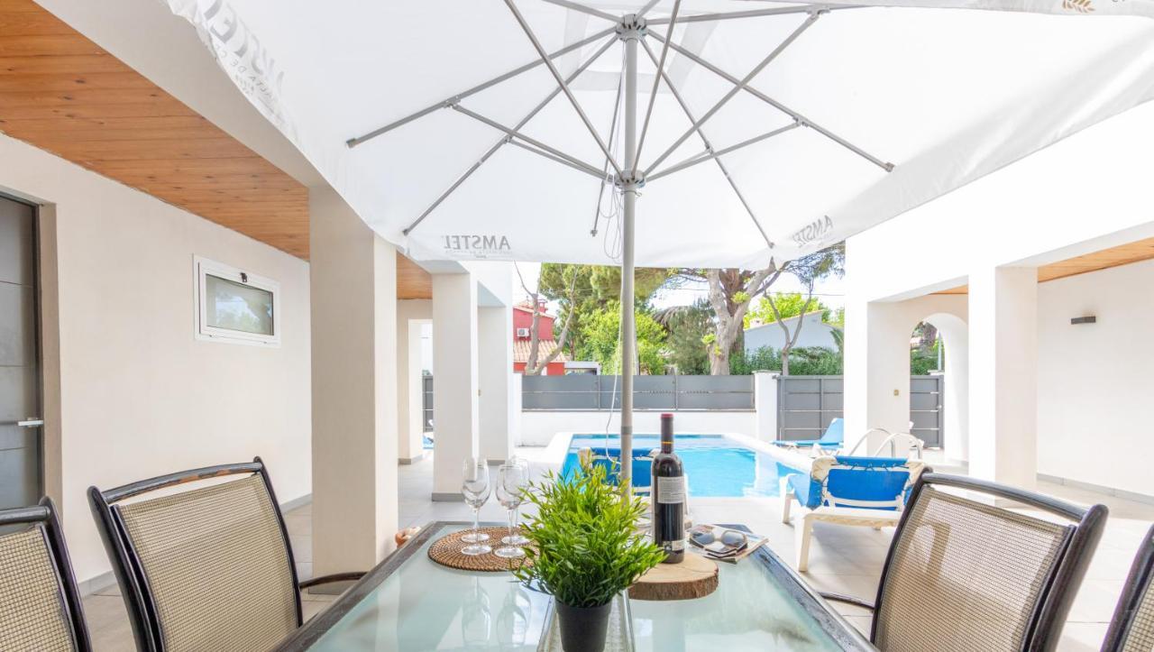 Goldhome - New House With Private Heated Pool, Parking, Wifi, Games Room Empuriabrava Ngoại thất bức ảnh