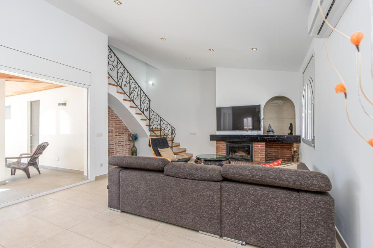 Goldhome - New House With Private Heated Pool, Parking, Wifi, Games Room Empuriabrava Ngoại thất bức ảnh