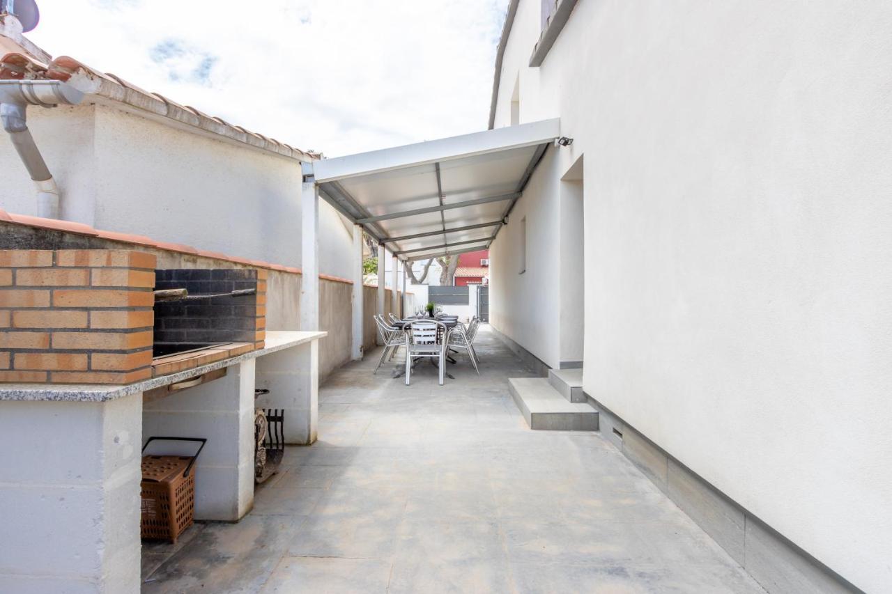Goldhome - New House With Private Heated Pool, Parking, Wifi, Games Room Empuriabrava Ngoại thất bức ảnh